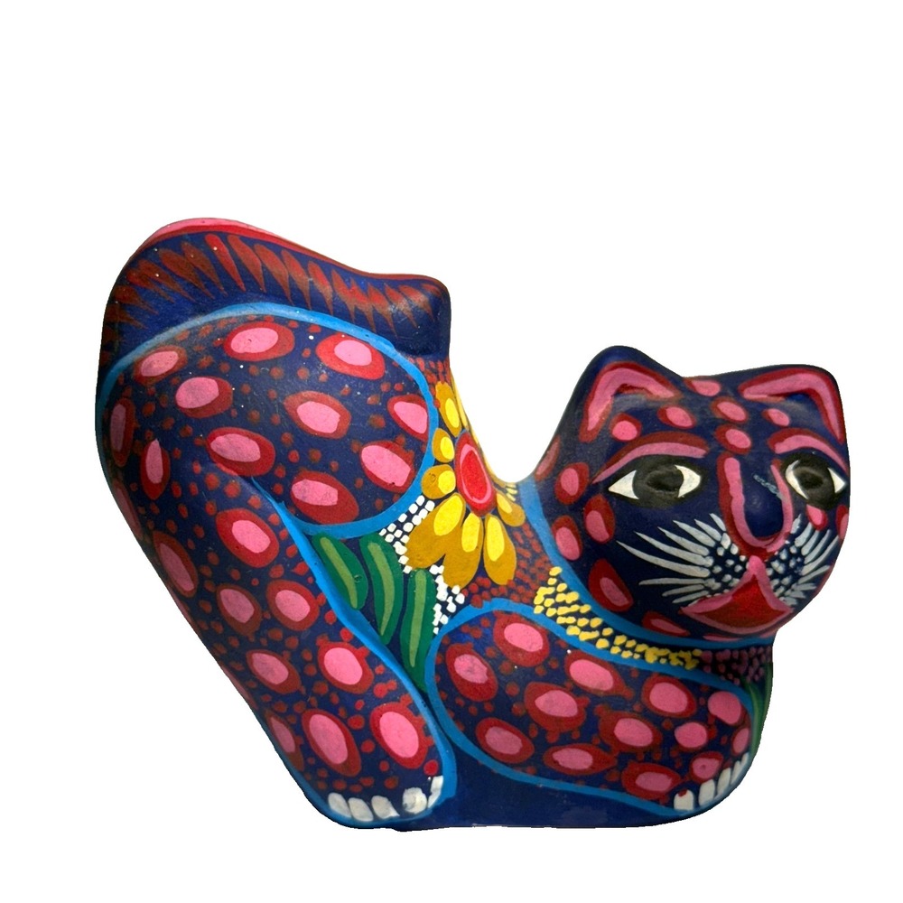 Cat Figurine Mexican Talavera Pottery Folk Art Hand Painted Blue‎ Colorful 3.25"